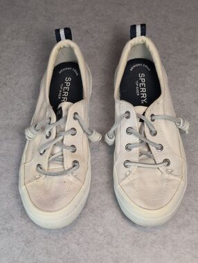 Sperry Women’s White Size 5 Canvas Lace-Up Sneakers with Memory Foam